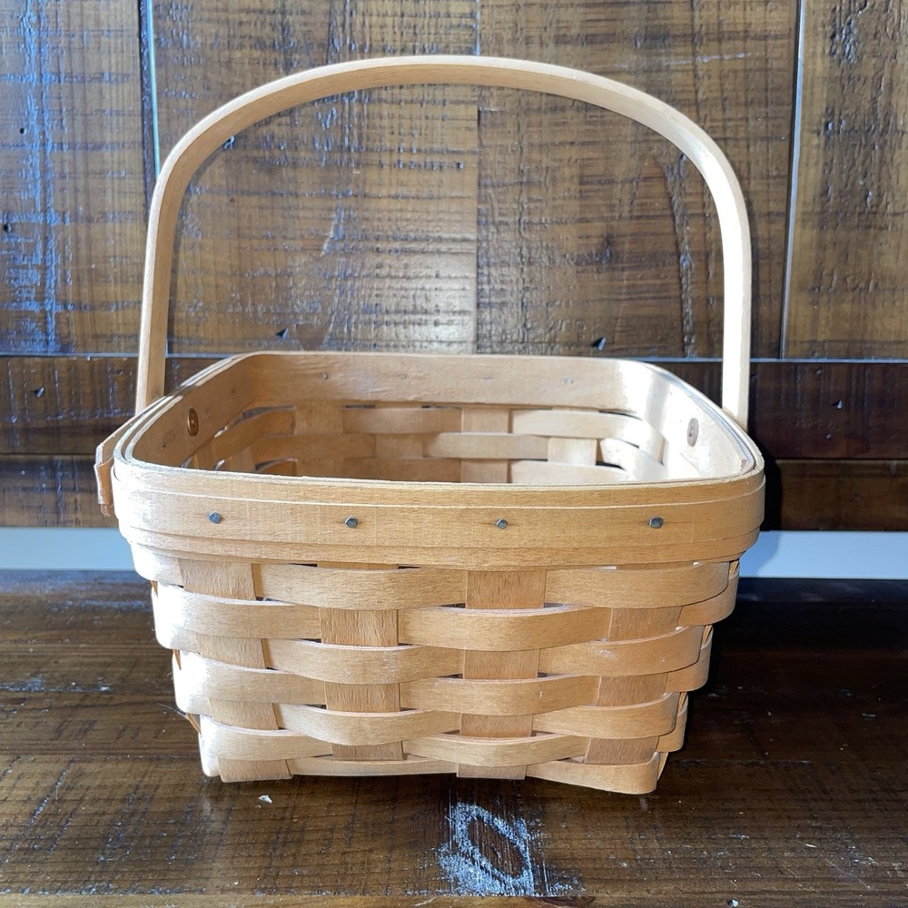 Vintage Longaberger‎ Handwoven Berry Basket With Swing Handle In Excellent Cond
